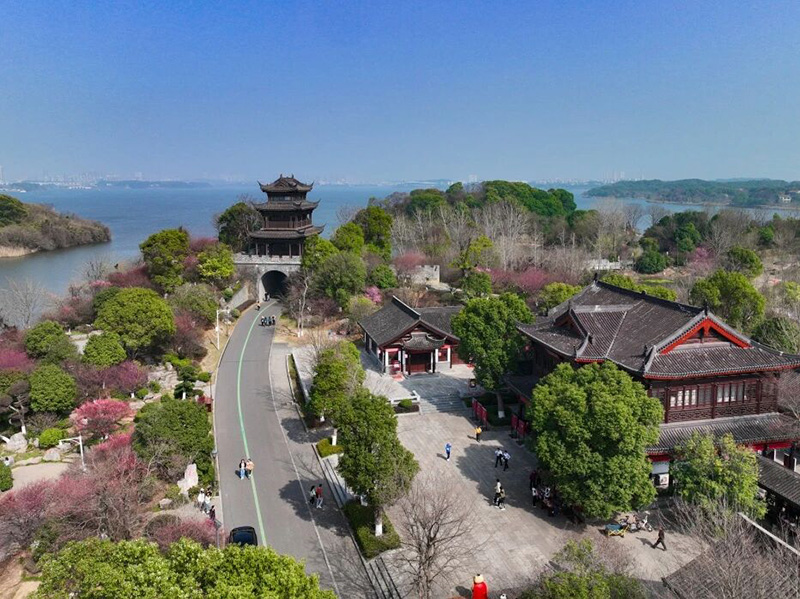 杭州(zhou)園林(lin)股(gu)份(fen)兩(liang)項目(mu)斬穫環(huan)毬風(feng)景(jing)園(yuan)林(lin)大(da)獎(jiang)
